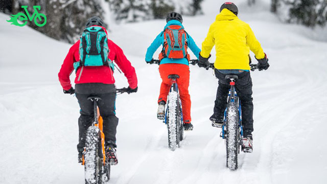 لذت دوچرخه سواری در فصل زمستان